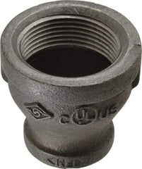 B&K Mueller - Size 1-1/4 x 3/4", Class 150, Malleable Iron Black Pipe Reducing Coupling - 150 psi, Threaded End Connection - Benchmark Tooling