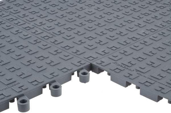 Wearwell - Dry Environment, Anti-Fatigue Matting - Charcoal, Vinyl with Vinyl Sponge Base, Straight - Benchmark Tooling