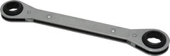 Proto - 3/4" x 7/8" 12 Point Reversible Ratcheting Box Wrench - Double End, 1-5/8" Head Diam x 1/2" Head Thickness, 9-1/4" OAL, Steel, Chrome Finish - Benchmark Tooling