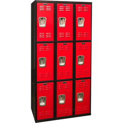 Horizontal Locker: Latch