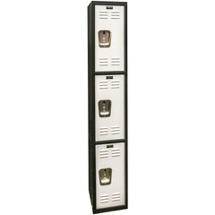 Horizontal Locker: Latch