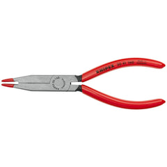 Long Nose Pliers; Pliers Type: Electrician's Pliers; Jaw Texture: Serrated; Jaw Length (Inch): 1-53/64; Jaw Width (Inch): 21/32