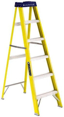 Louisville - 4 Steps, 5' High, Type I Rating, Fiberglass Step Ladder - 250 Lb Capacity, 20-3/8" Base Width - Benchmark Tooling