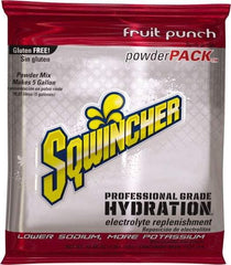 Sqwincher - 47.66 oz Pack Fruit Punch Activity Drink - Powdered, Yields 5 Gal - Benchmark Tooling