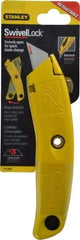 Stanley - Retractable Utility Knife - 3 Blades Included - Benchmark Tooling