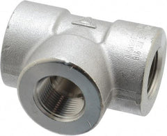 Merit Brass - 3/4" Grade 304/304L Stainless Steel Pipe Tee - FNPT x FNPT x FNPT End Connections, 3,000 psi - Benchmark Tooling