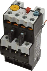 Eaton Cutler-Hammer - 4 to 6 Amp, 690 VAC, Thermal IEC Overload Relay - Trip Class 10, For Use with 7-15 A Contactors - Benchmark Tooling