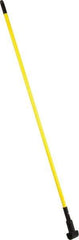 PRO-SOURCE - 60" Fiberglass Clamp Jaw Mop Handle - Polypropylene Connector, Use with Wet Mops - Benchmark Tooling