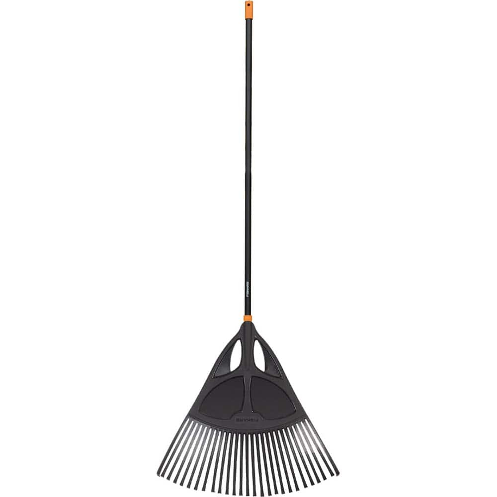 Fiskars - Forks & Rakes Type: Leaf Rake Handle Type: Removable - Benchmark Tooling