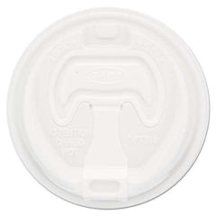 DART - Optima Reclosable Lid, 12-24 oz Foam Cups, White, 100/Bag - Benchmark Tooling