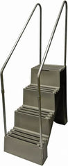 Diversified Plastics - 4 Steps, 6' 1-1/2"' High, Polypropylene Step Stand - 500 Lb Load Capacity, 22" Base Width - Benchmark Tooling