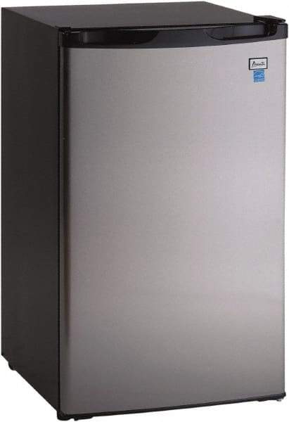 Avanti - Refrigerators Capacity: 4.4 Cu Ft Color: Stainless Steel/Black - Benchmark Tooling