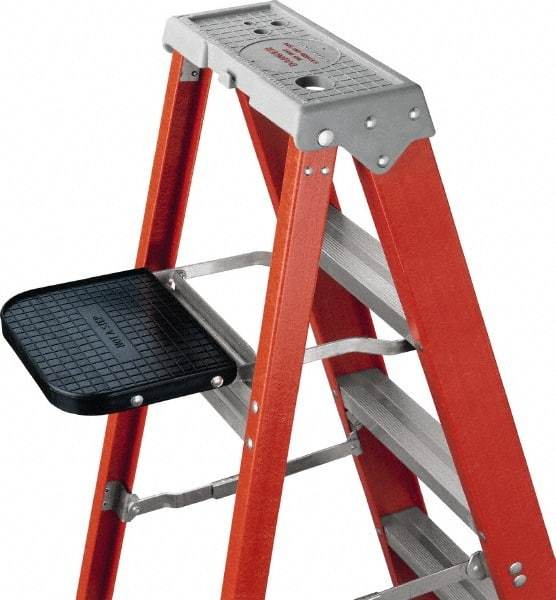 Louisville - UNV Plastic Pail Shelf - For Use with Step Ladders - Benchmark Tooling