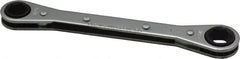 Lang - 3/8" x 7/16" 6 Point Ratcheting Box Wrench - Double End, 5-1/2" OAL, Steel - Benchmark Tooling