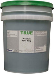 Detco - 5 Gal Pail Liquid Hand Cleaner - Green, Herbal Scent - Benchmark Tooling