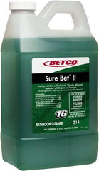 Betco - 2 L Jug Foam Bathroom Cleaner - Citrus Scent, Disinfectant, Soap Scum Remover - Benchmark Tooling