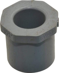 Value Collection - 1 x 1/2" CPVC Plastic Pipe Bushing - Schedule 80, Spig x Slip End Connections - Benchmark Tooling