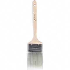 Wooster Brush - 2-1/2" Flat Polyester Sash Brush - 2-15/16" Bristle Length, 7-1/2" Wood Handle - Benchmark Tooling