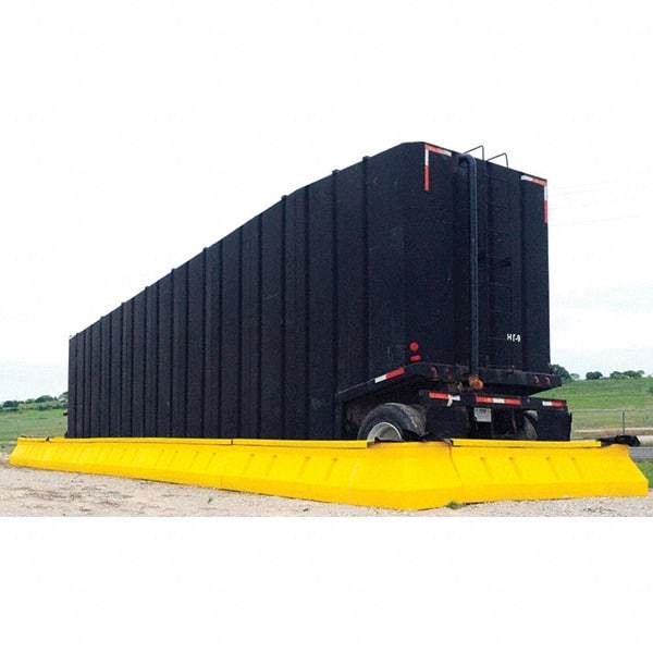 UltraTech - 83,582 Gal Polyethylene Containment Berm System - 3' High x 61' Wide x 61" Long - Benchmark Tooling