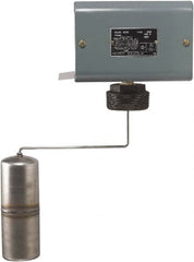 Square D - 1 NEMA Rated, DPST-DB, Float Switch Pressure and Level Switch - 575 VAC, Line-Load-Load-Line Terminal - Benchmark Tooling