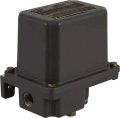 Square D - 7 and 9 NEMA Rated, SPDT, 1 to 40 psi, Electromechanical Pressure and Level Switch - Adjustable Pressure, 120 VAC at 6 Amp, 125 VDC at 0.22 Amp, 240 VAC at 3 Amp, 250 VDC at 0.27 Amp, 1/4 Inch Connector, Screw Terminal, For Use with 9012G - Benchmark Tooling