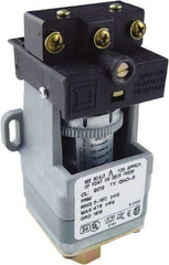 Square D - SPDT, 3 to 150 psi, Electromechanical Pressure and Level Switch - Adjustable Pressure, 120 VAC at 6 Amp, 125 VDC at 0.22 Amp, 240 VAC at 3 Amp, 250 VDC at 0.27 Amp, 1/4 Inch Connector, Screw Terminal, For Use with 9012G - Benchmark Tooling