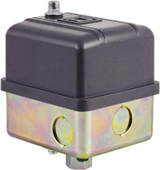 Square D - 1, 7, 9 and 3R NEMA Rated, 40 to 60 psi, Electromechanical Pressure and Level Switch - Adjustable Pressure, 575 VAC, L1-T1, L2-T2 Terminal, For Use with Square D Pumptrol - Benchmark Tooling