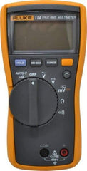 Fluke - 114, CAT III, 600 VAC/VDC, Digital True RMS Auto Ranging Manual Ranging Multimeter - 40 mOhm, Measures Voltage, Capacitance, Current, Resistance - Benchmark Tooling