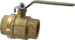 Value Collection - 2-1/2" Pipe, Full Port, Brass Full Port Ball Valve - Inline - Two Way Flow, FNPT x FNPT Ends, Lever Handle, 450 WOG, 150 WSP - Benchmark Tooling