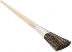 Osborn - Hoghair Artist's Paint Brush - 1 1/2" Wide, 2 3/8" Bristle Length, 9-3/4" Wood Handle - Benchmark Tooling