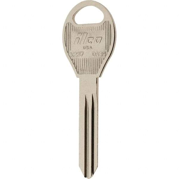 Value Collection - Nissan Key Blank - Nickel - Benchmark Tooling