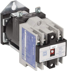 Square D - Electromechanical Screw Clamp General Purpose Relay - 5 Amp at 250 VDC, 4NO, 125 VDC - Benchmark Tooling