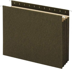 UNIVERSAL - 8-1/2 x 11", Letter Size, Standard Green, Hanging File Folders with Box Bottom - 11 Point Stock - Benchmark Tooling