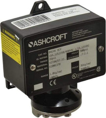 Ashcroft - 3 to 15 psi Adjustable Range, 500 Max psi, Watertight Single Setpoint - 1/4 Thread - Benchmark Tooling