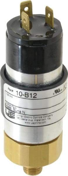 United Electric Controls - 2,500 Max psi, Compact Cylindral Pressure Switch - 1/4 Thread - Benchmark Tooling