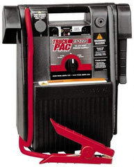 Value Collection - 12/24 Volt Jump Starter - 3,200/1,600 Starter Amps - Benchmark Tooling