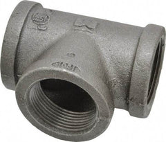 B&K Mueller - Size 1-1/4", Class 150, Malleable Iron Black Pipe Tee - 150 psi, Threaded End Connection - Benchmark Tooling