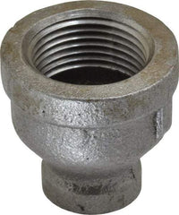 B&K Mueller - Size 3/4 x 1/4", Class 150, Malleable Iron Black Pipe Reducing Coupling - 150 psi, Threaded End Connection - Benchmark Tooling