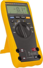 Fluke - 179 ESFP, CAT IV, CAT III, 1,000 VAC/VDC, Digital True RMS Auto Ranging Manual Ranging Multimeter - 50 mOhm, Measures Voltage, Capacitance, Current, Resistance - Benchmark Tooling