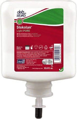 SC Johnson Professional - 1 L Moisturizing Cream - Comes in Cartridge, Fragrance Free, Silicone Free - Benchmark Tooling