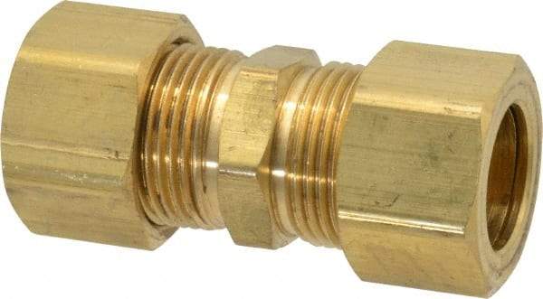 Parker - 5/8" OD, Brass Union - 150 Max Working psi, -65 to 250°F, Comp x Comp Ends - Benchmark Tooling
