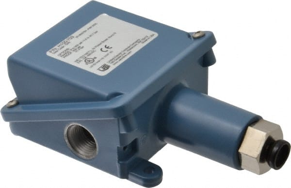 United Electric Controls - 1/4" Thread, General Purpose Diaphragm Switch - Benchmark Tooling