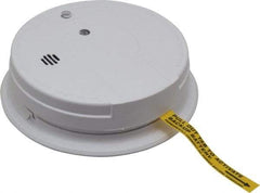 Kidde - 5.6 Inch Diameter, AC Wire In 120 Volt Smoke Alarm - 85 dB Decibel Rating, 9V Battery Included, Tamper Resistant, Interconnectable - Benchmark Tooling