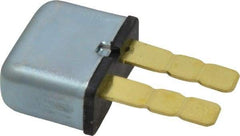 Value Collection - 15 Amp Automotive Heavy Duty Plug in Circuit Breaker - 0.83" Long x 0.418" Wide 0.7" High - Benchmark Tooling