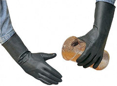 SHOWA - Size S (7), 14" Long, 14 mil Thick, Butyl Chemical Resistant Gloves - Smooth Finish, Rolled Cuff, ANSI Abrasion Level 0, ANSI Cut Level 0, ANSI Puncture Level 0, Black - Benchmark Tooling