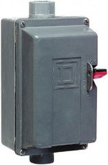 Square D - 3 Poles, 36 Amp, M-0 NEMA, Enclosed Pushbutton Manual Motor Starter - 3 hp at 200 to 230 VAC & 5 hp at 380 to 575 VAC, CSA, NEMA 4/4X & UL Listed - Benchmark Tooling