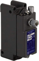 Square D - SPDT, NC/NO, 600 VAC, Screw Terminal, Rotary Head Actuator, General Purpose Limit Switch - 1, 2, 4, 12, 13 NEMA Rating, IP65 IPR Rating, Surface Mount - Benchmark Tooling