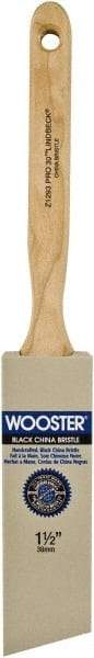 Wooster Brush - 1-1/2" Angled Hog Sash Brush - 2-7/16" Bristle Length, 8" Maple Fluted Handle - Benchmark Tooling