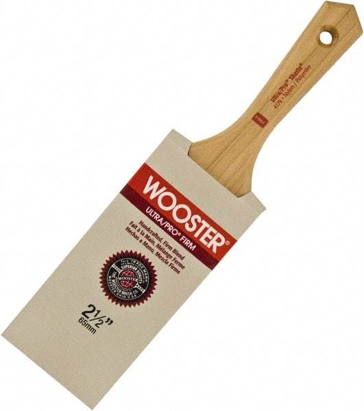 Wooster Brush - 3-1/2" Flat Nylon/Polyester Varnish Brush - 3-11/16" Bristle Length, 5-1/2" Maple Beavertail Handle - Benchmark Tooling