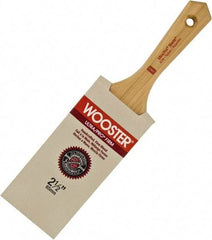 Wooster Brush - 3-1/2" Flat Nylon/Polyester Varnish Brush - 3-11/16" Bristle Length, 5-1/2" Maple Beavertail Handle - Benchmark Tooling